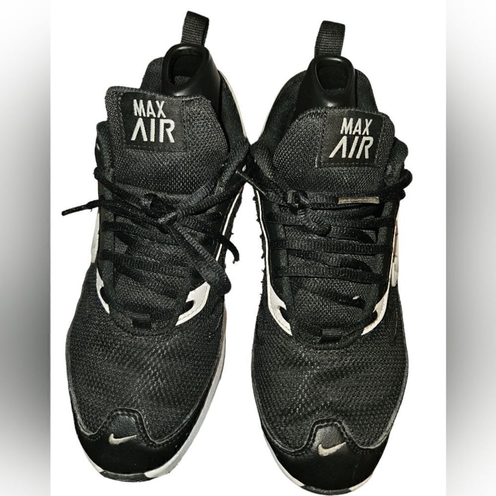 - Nike Air Max AP Black White 2021